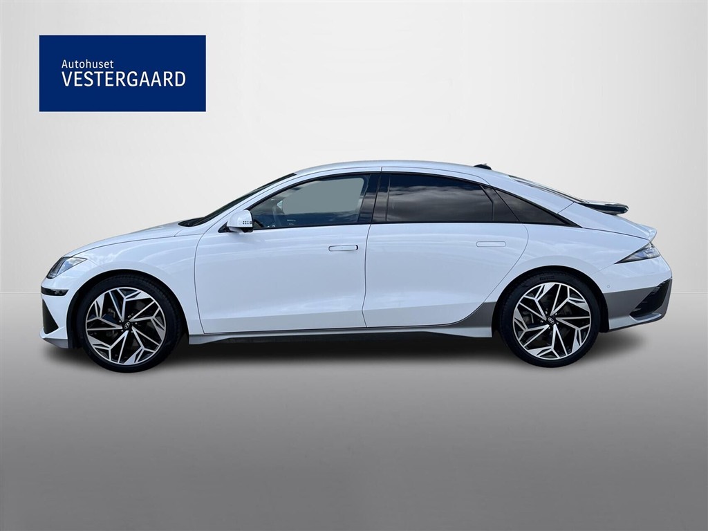 Hyundai Ioniq 6 Electric 77,4 kWh Ultimate 229HK Aut. - Image 2