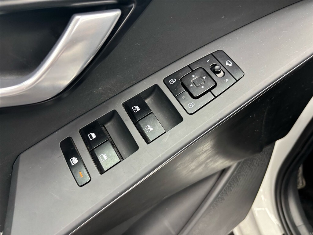 Kia Niro EV EL Prestige 204HK 5d Aut. - Image 12
