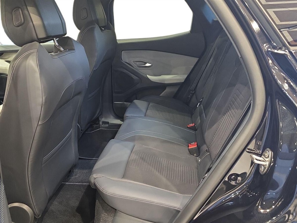 Ford Explorer EL UR Select AWD 340HK 5d Aut. - Image 11