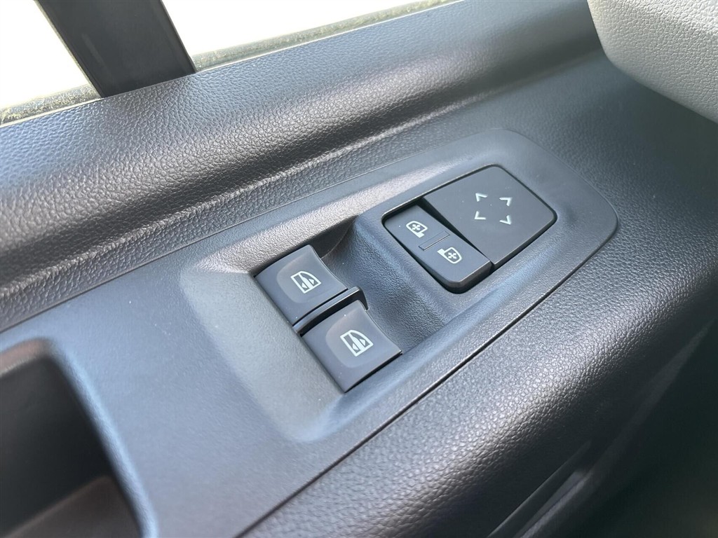 Nissan Interstar L3H2 2,0 DCi N-Connecta 150HK Van 6g - Image 10