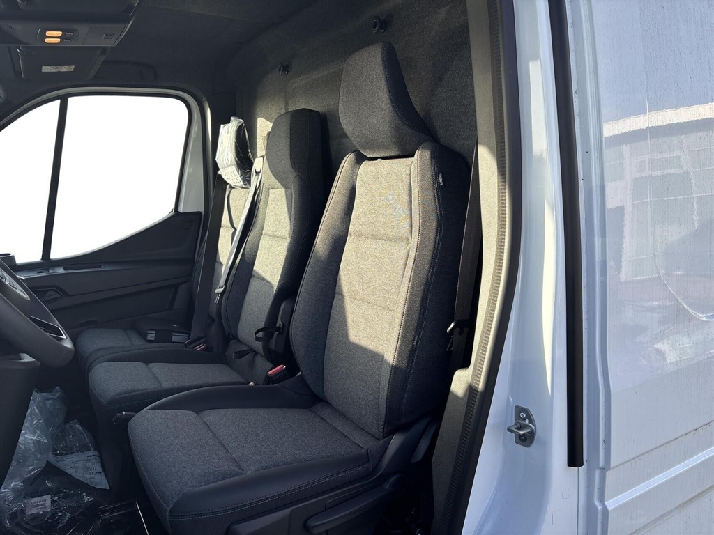 Nissan Interstar L3H2 2,0 DCi N-Connecta 150HK Van 6g - Image 4