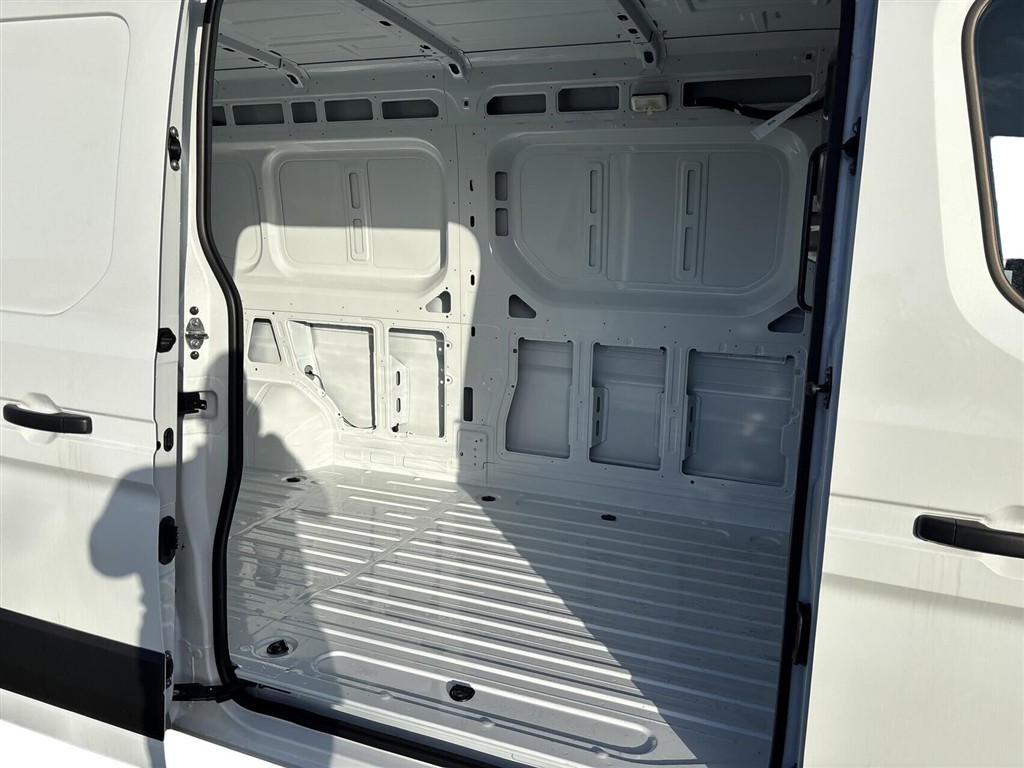 Nissan Interstar L3H2 2,0 DCi N-Connecta 150HK Van 6g - Image 5