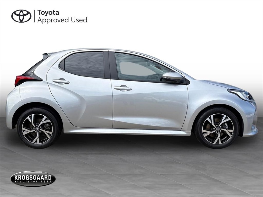 Toyota Yaris 1,5 Hybrid Style Technology 116HK 5d Trinl. Gear - Image 8