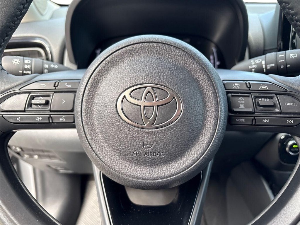 Toyota Yaris 1,5 Hybrid Style Technology 116HK 5d Trinl. Gear - Image 19