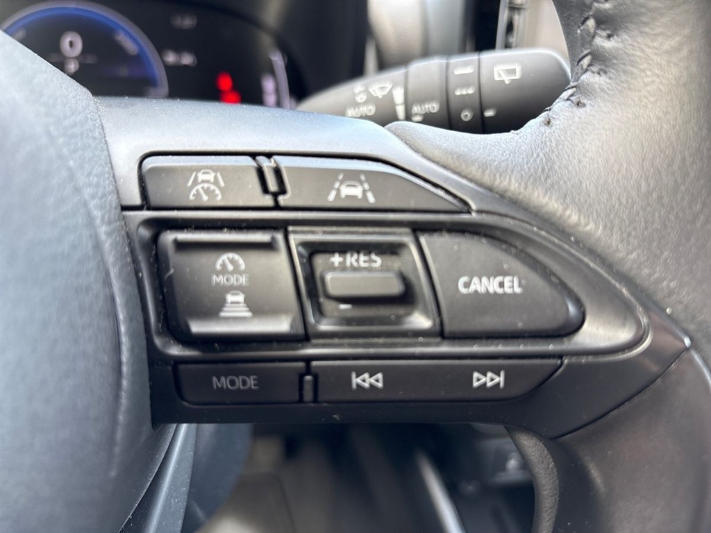 Toyota Yaris 1,5 Hybrid Style Technology 116HK 5d Trinl. Gear - Image 23