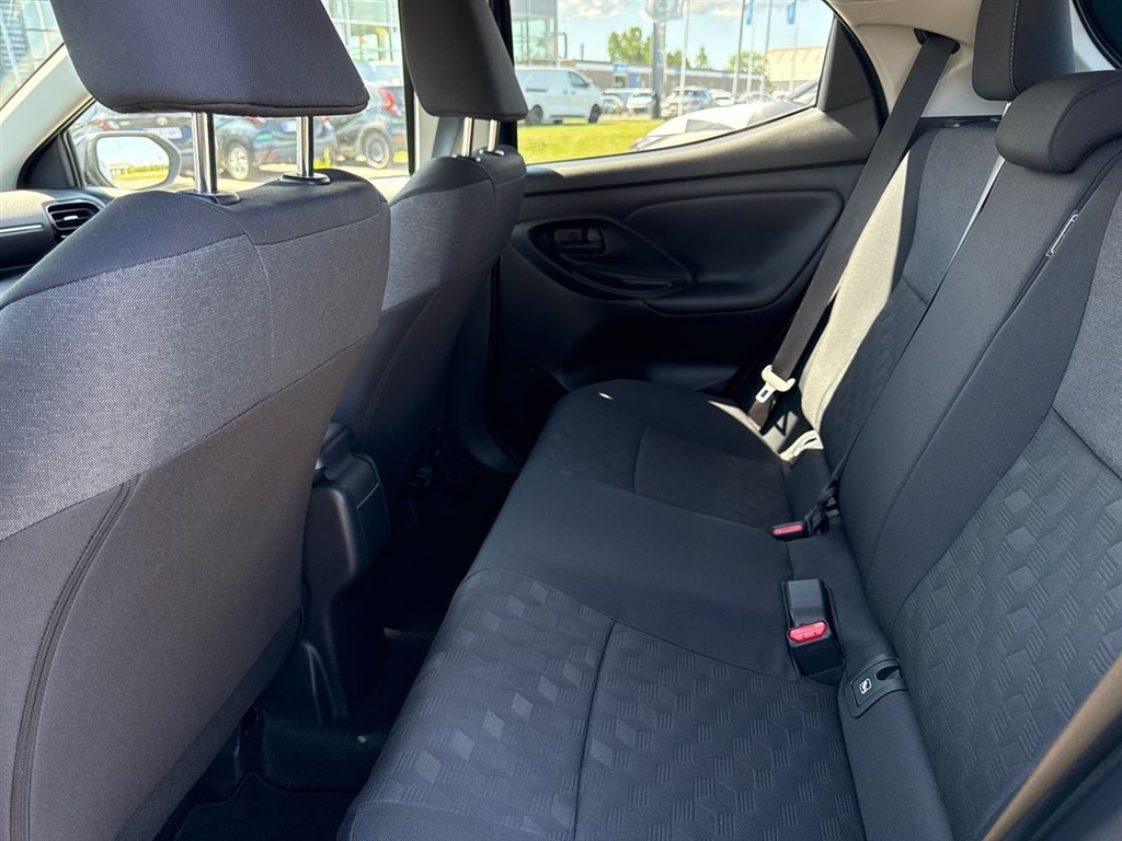 Toyota Yaris 1.5 Hybrid (116 hk) aut. gear Style Technology - Image 19