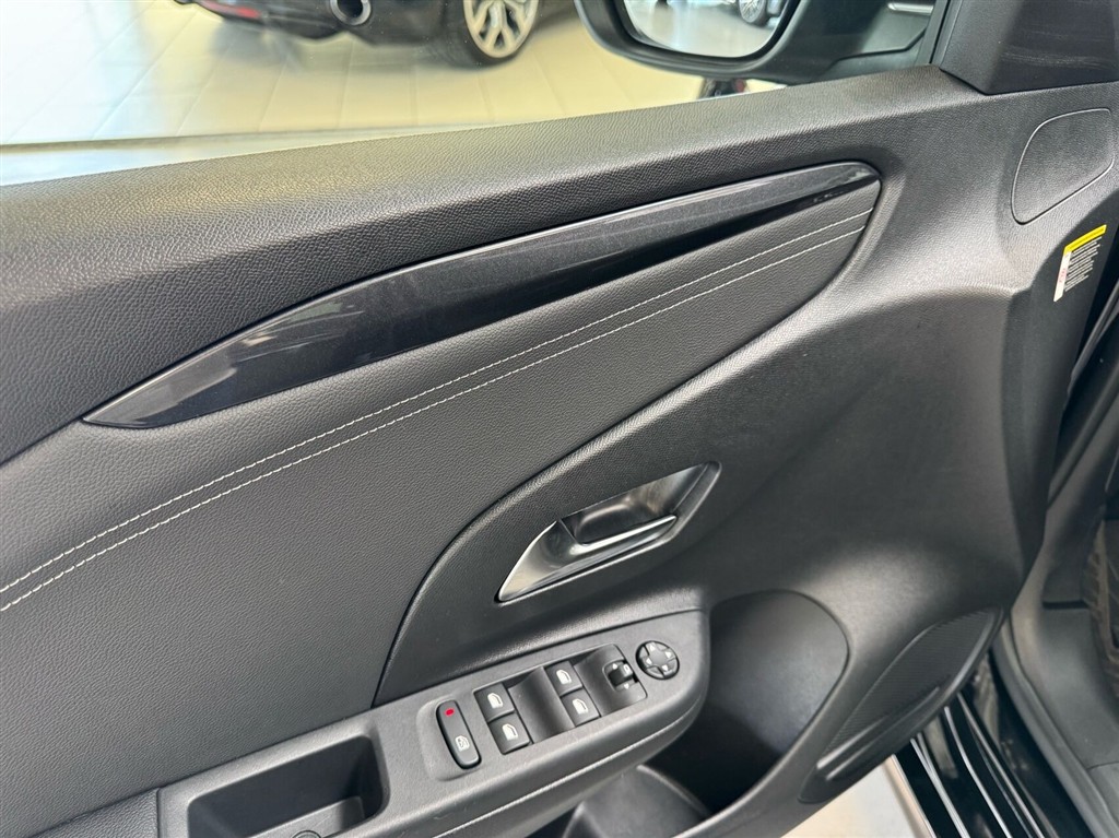 Opel Corsa-e EL Elegance 136HK 5d Aut. - Image 12