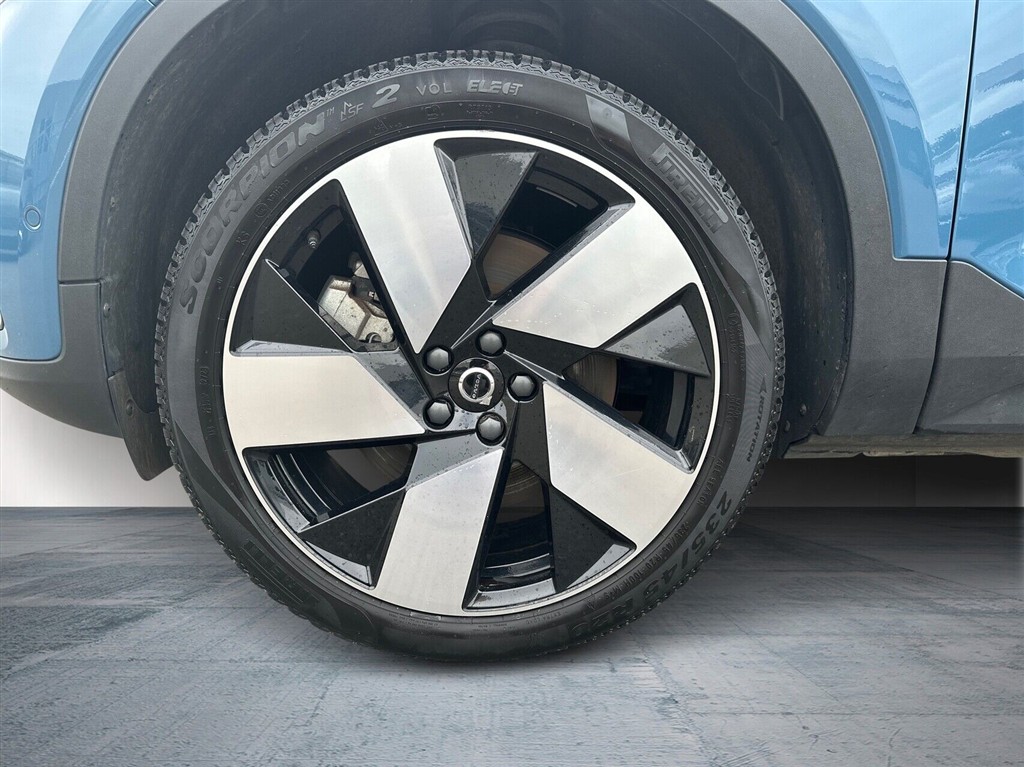 Volvo XC40 Recharge Extended Range Ultimate 252HK 5d Aut. - Image 10