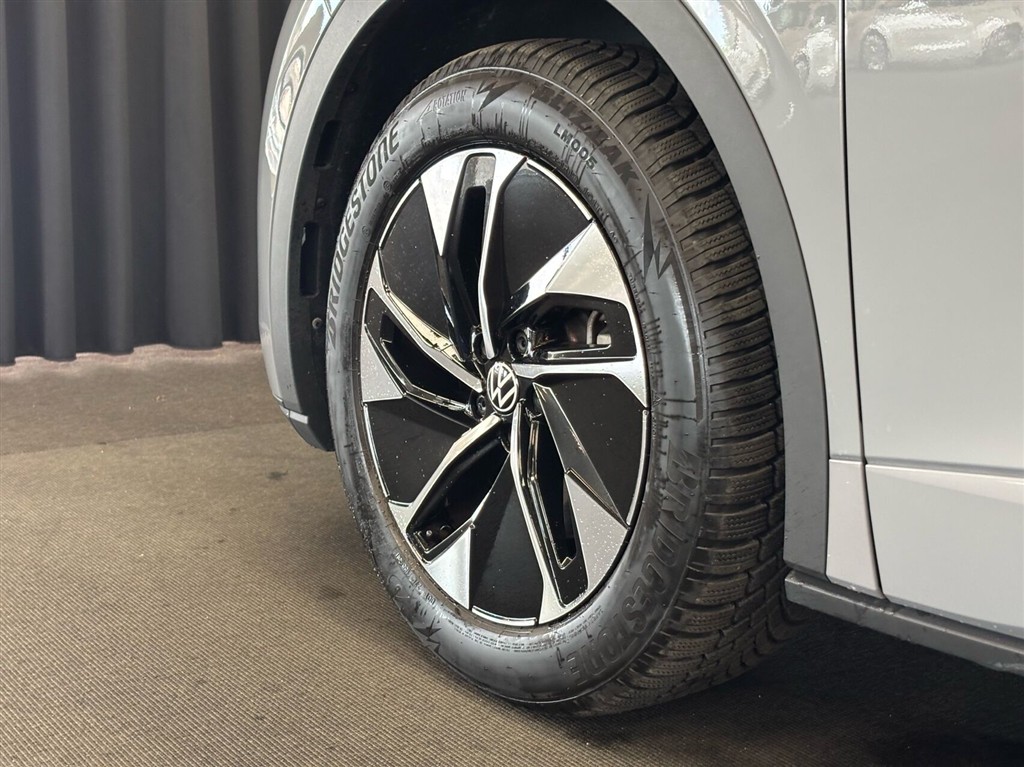 VW ID.5 EL Pro Performance 204HK 5d Aut. - Image 5