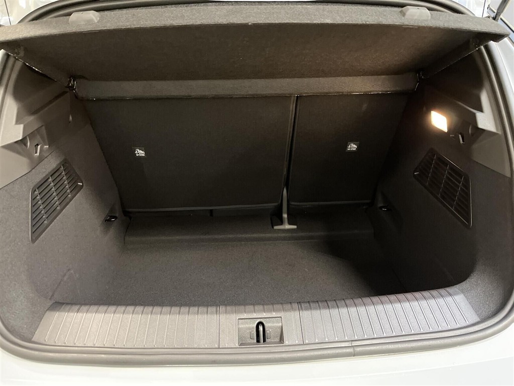 Renault Mégane E-TECH Techno 220HK 5d Aut. - Image 9