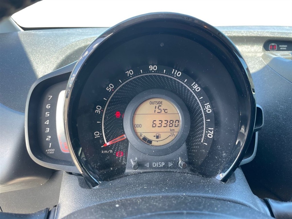 Toyota Aygo 1,0 VVT-I X-Sky 72HK 5d - Image 13