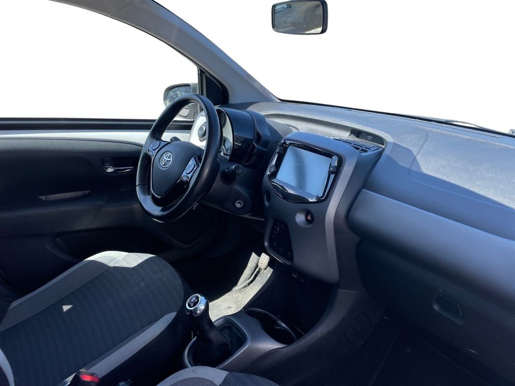 Toyota Aygo 1,0 VVT-I X-Sky 72HK 5d - Image 15