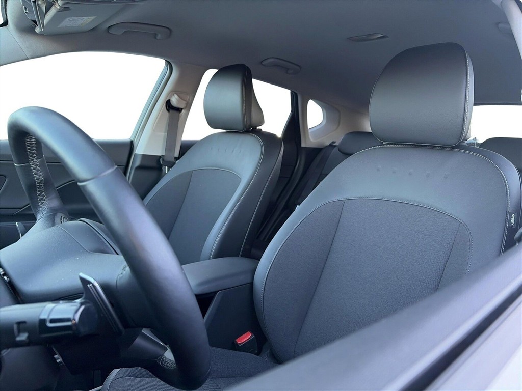 Hyundai Kona Electric 48,4 kWh Ultimate Standard Range 156HK 5d Aut. - Image 6