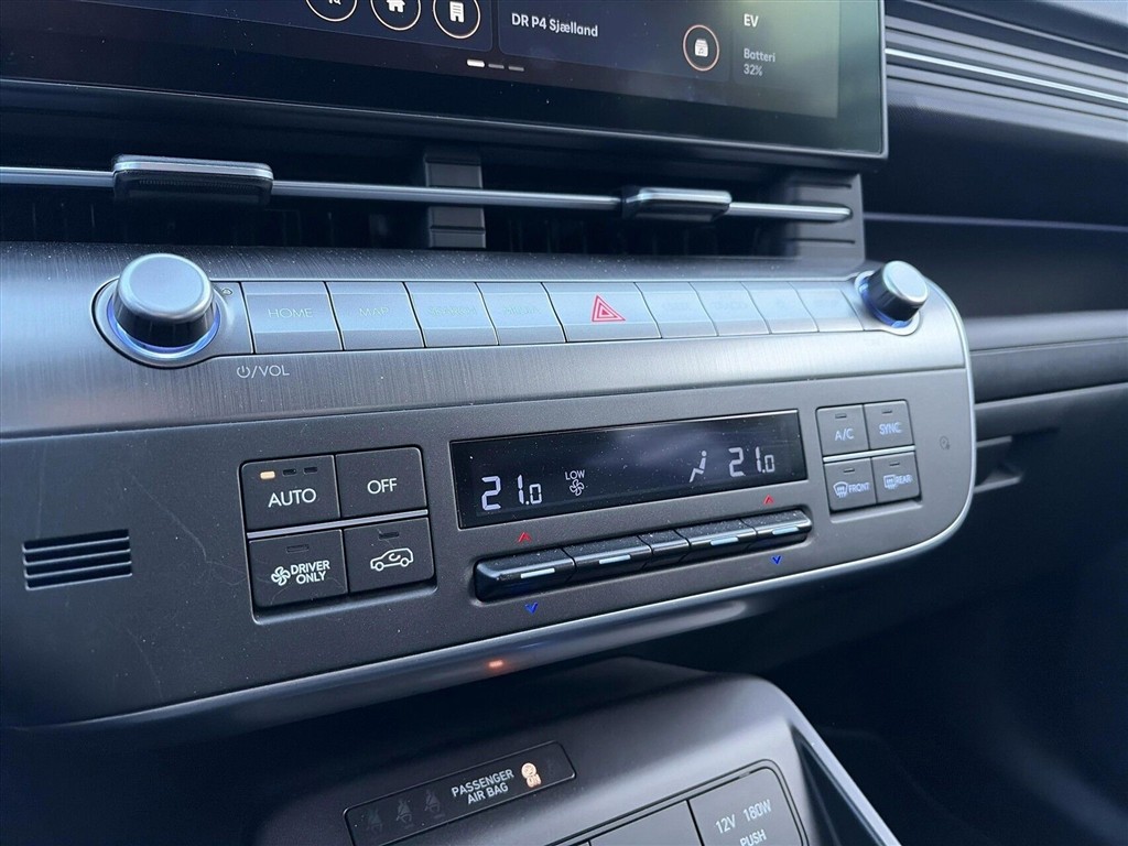 Hyundai Kona Electric 48,4 kWh Ultimate Standard Range 156HK 5d Aut. - Image 16
