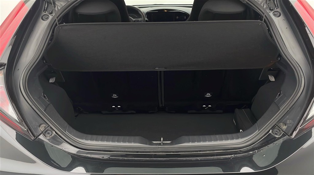 Toyota Aygo X 1,0 VVT-I Active 72HK 5d - Image 8