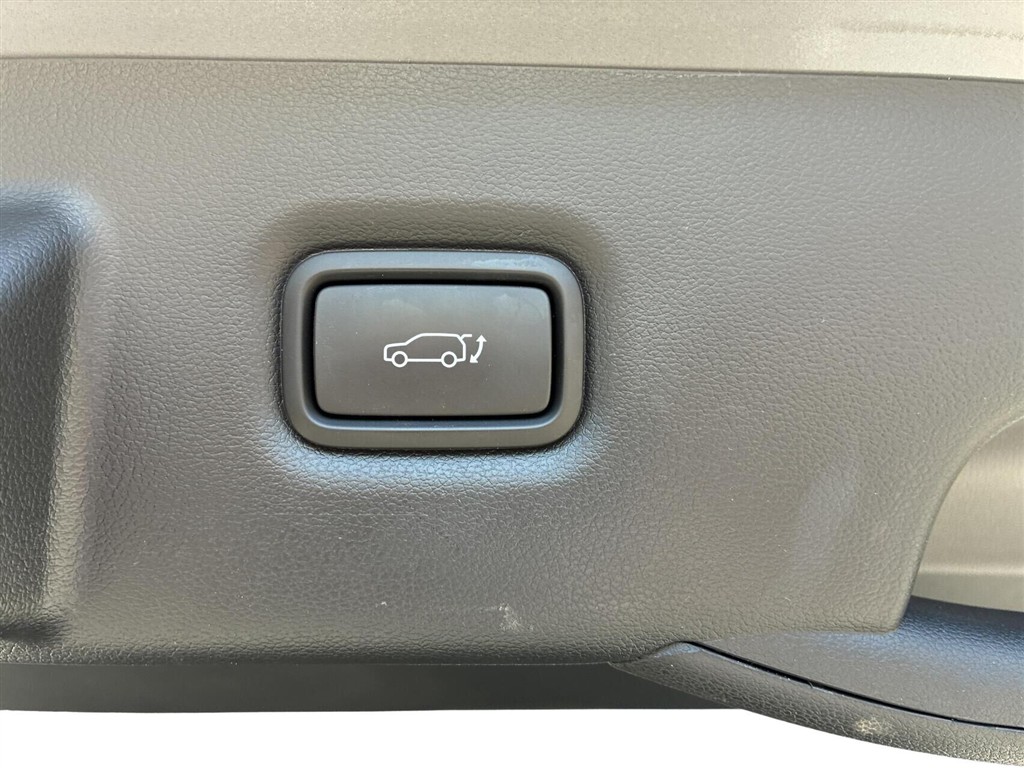 Hyundai Ioniq 5 Electric 84 kWh Ultimate 229HK 5d Aut. - Image 9
