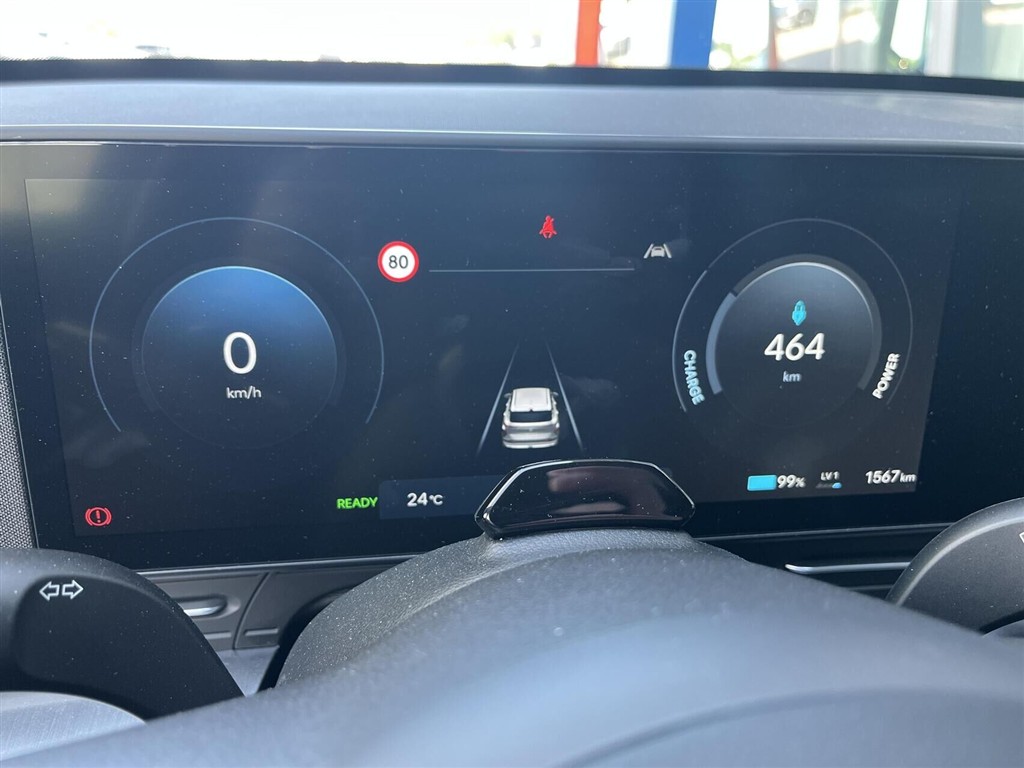 Hyundai Kona Electric 65,4 kWh Essential Long Range 217HK 5d Aut. - Image 10
