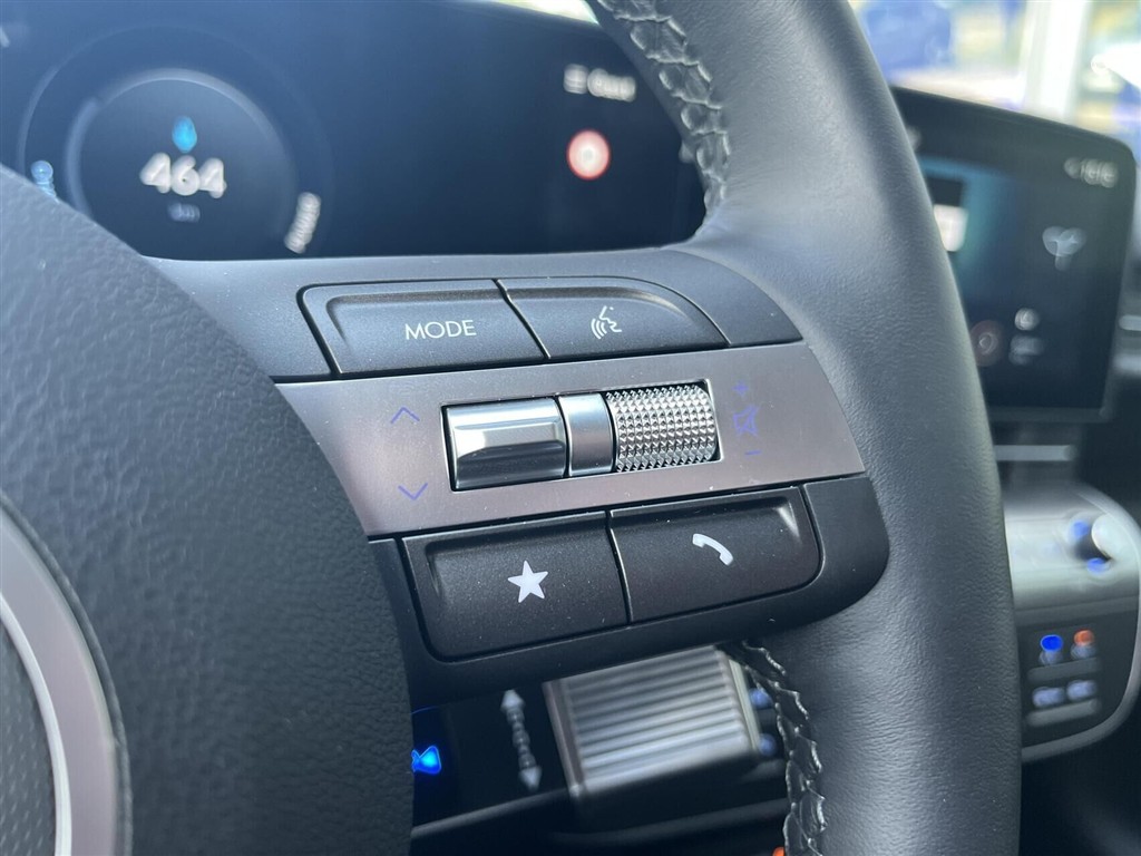 Hyundai Kona Electric 65,4 kWh Essential Long Range 217HK 5d Aut. - Image 12
