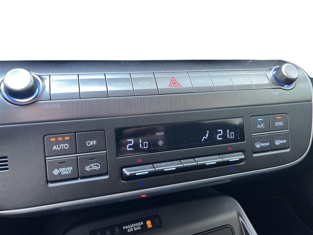 Hyundai Kona Electric 65,4 kWh Essential Long Range 217HK 5d Aut. - Image 15