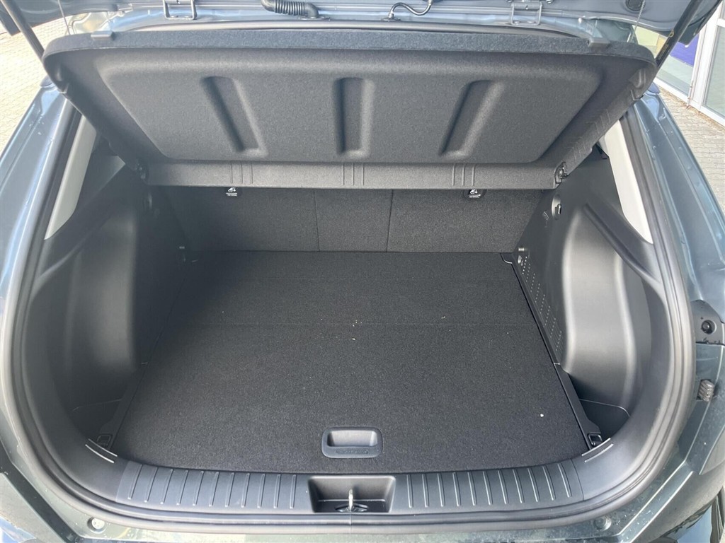 Hyundai Kona Electric 65,4 kWh Essential Long Range 217HK 5d Aut. - Image 20