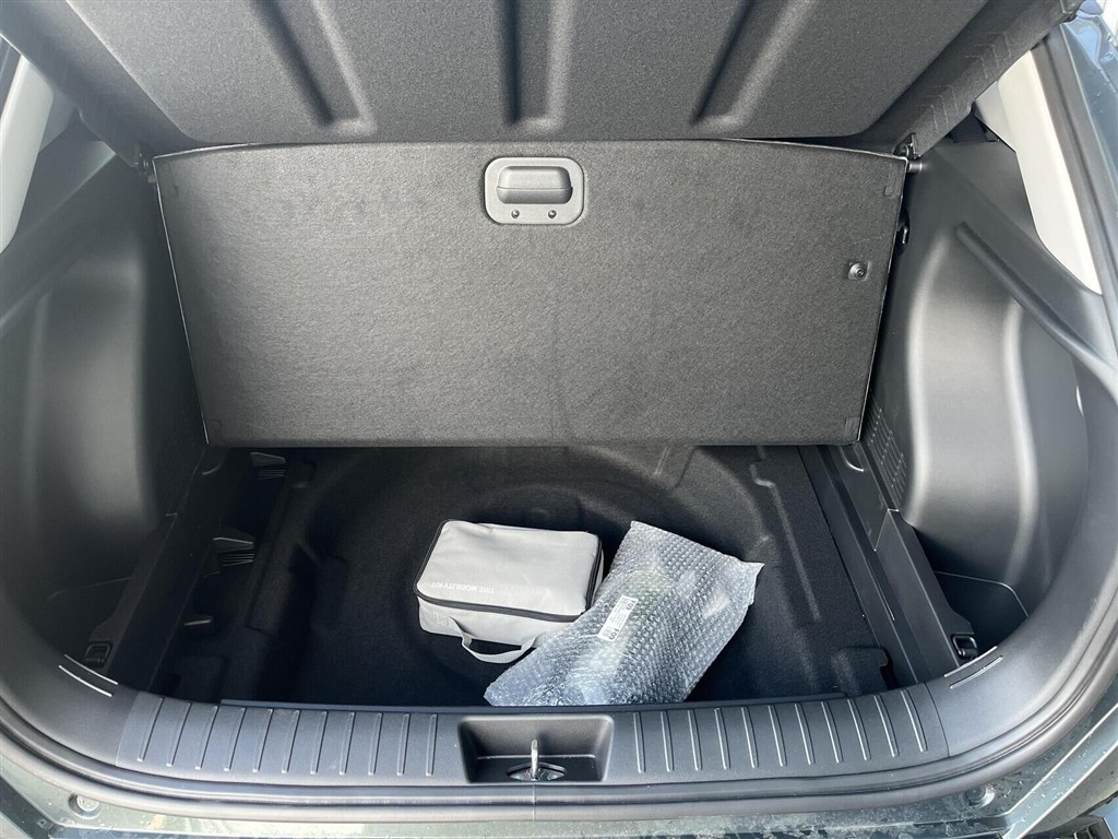 Hyundai Kona Electric 65,4 kWh Essential Long Range 217HK 5d Aut. - Image 21