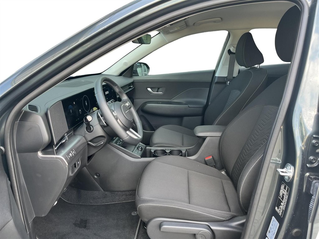 Hyundai Kona Electric 65,4 kWh Essential Long Range 217HK 5d Aut. - Image 4