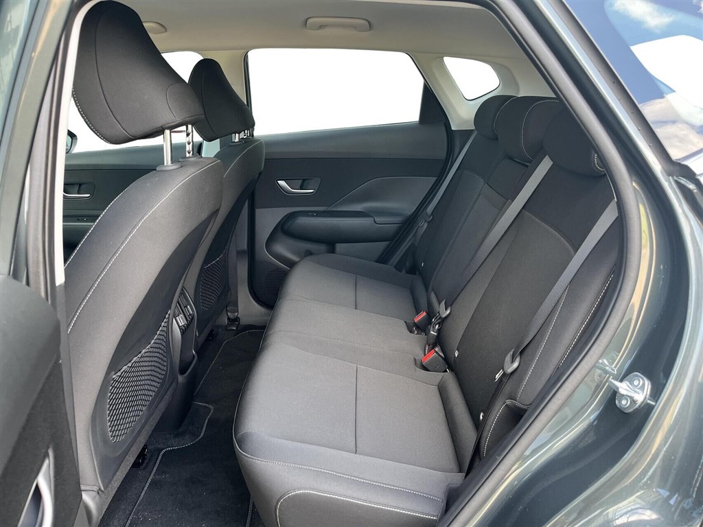 Hyundai Kona Electric 65,4 kWh Essential Long Range 217HK 5d Aut. - Image 5