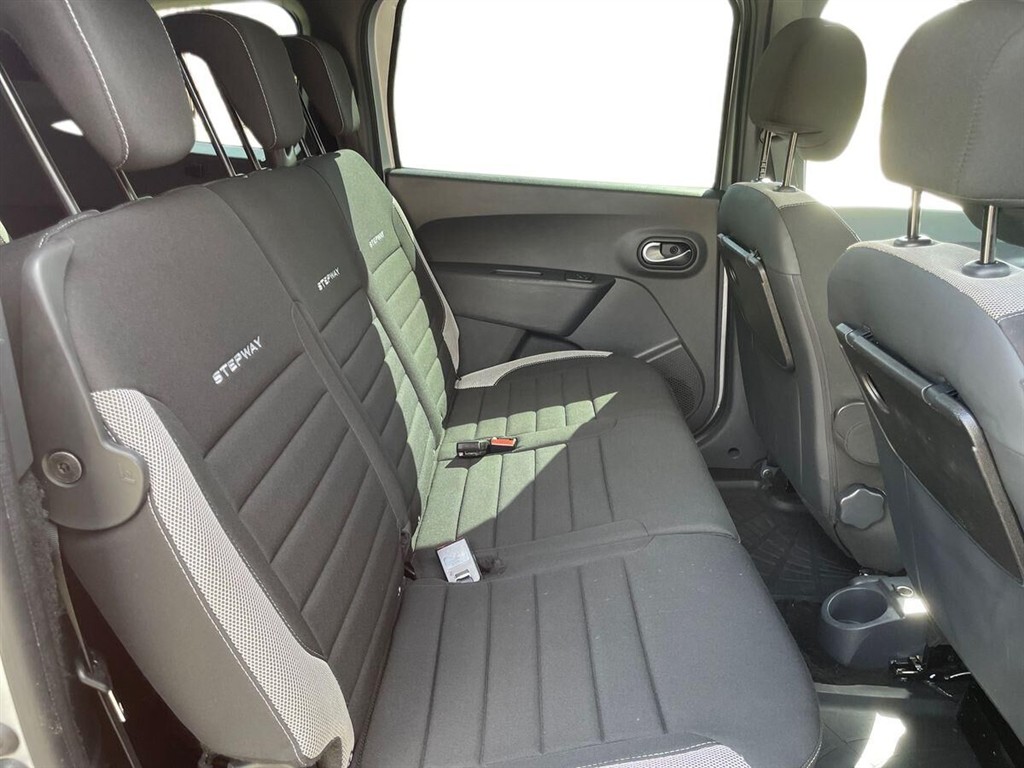 Dacia Lodgy 7 Sæder 1,3 Tce Stepway Start/Stop 130HK 6g - Image 15