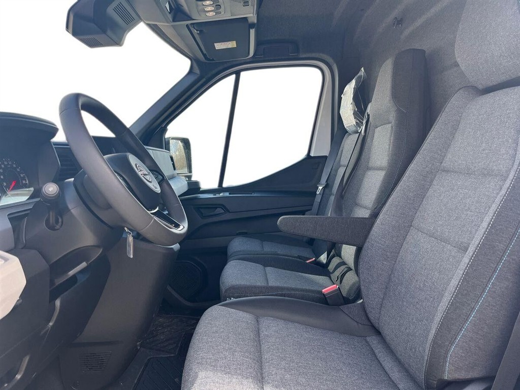 Nissan Interstar L2H2 2,0 DCi Tekna 150HK Van 6g - Image 13