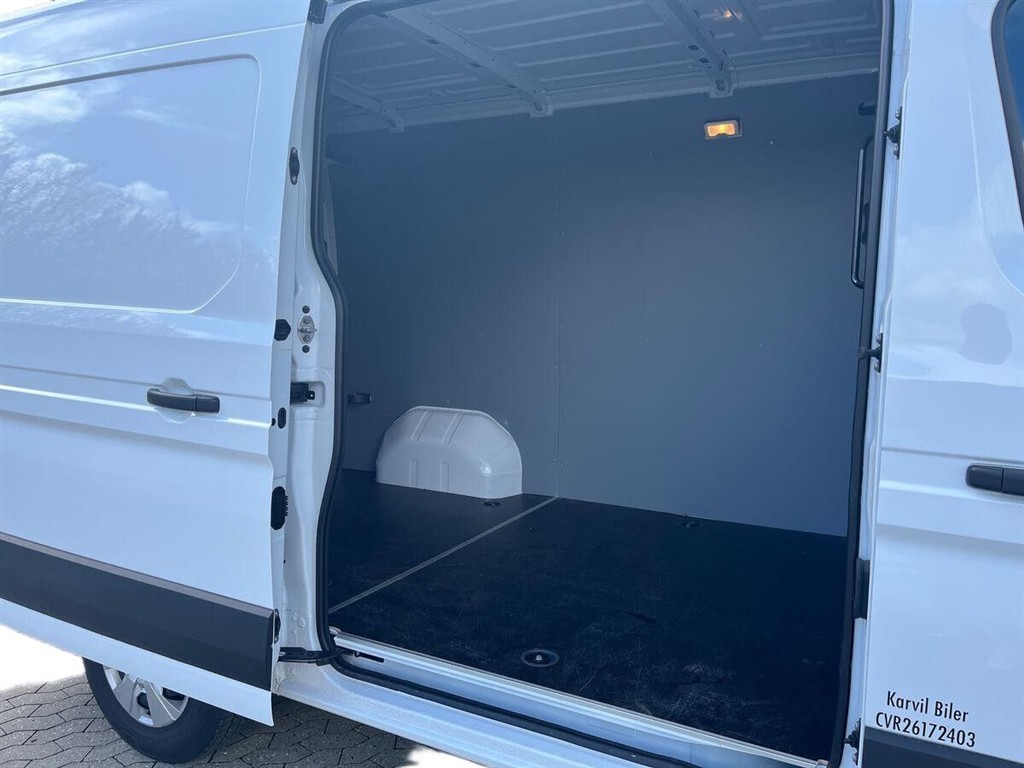 Nissan Interstar L2H2 2,0 DCi Tekna 150HK Van 6g - Image 15