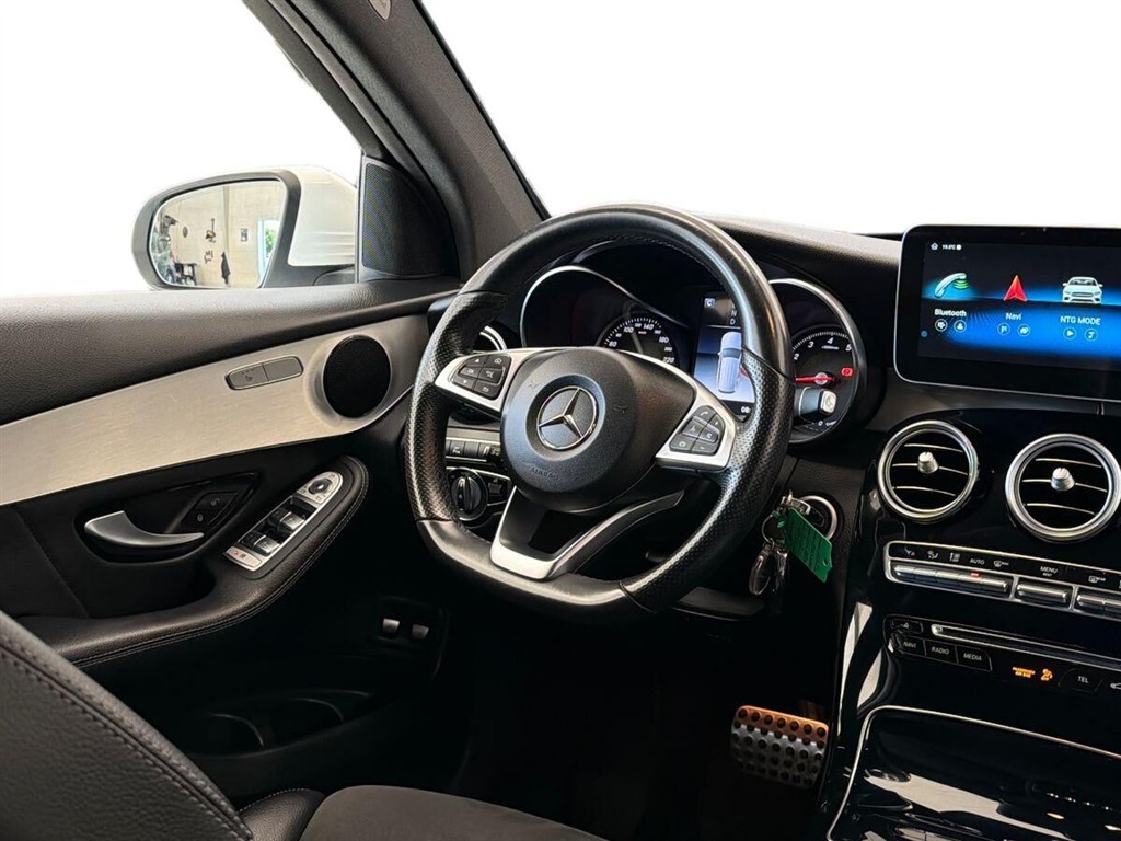 Mercedes-Benz GLC350 e 2,0 Plugin-hybrid Progressive 4Matic 7G-Tronic Plus 320HK 5d 7g Aut. - Image 3