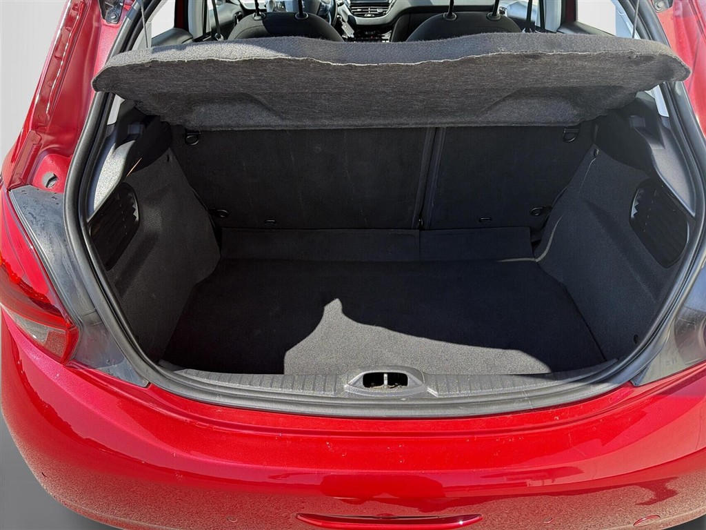 Peugeot 208 1,6 BlueHDi Desire 100HK 5d - Image 9