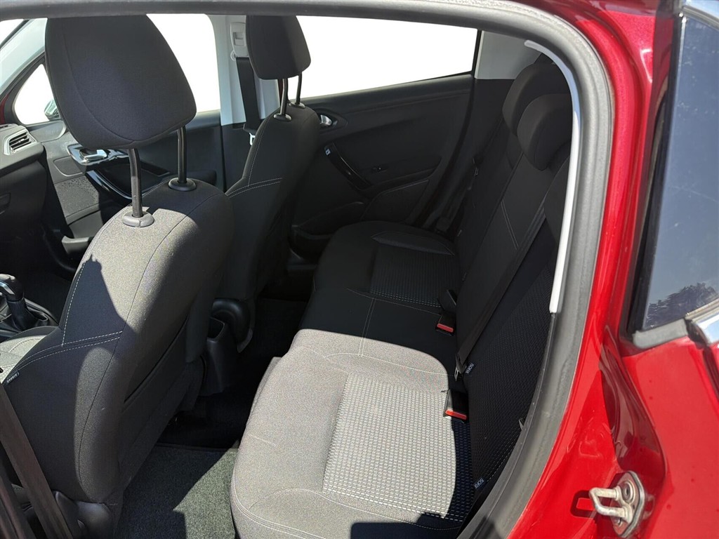 Peugeot 208 1,6 BlueHDi Desire 100HK 5d - Image 5