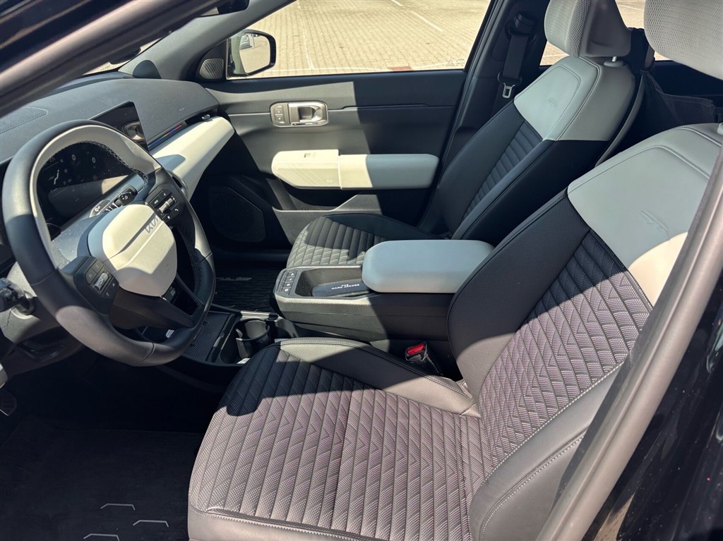 Kia EV4 Long Range GT-Line Fastback 204HK 5d Aut. - Image 6