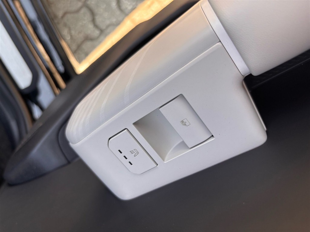 Kia EV4 Long Range GT-Line Fastback 204HK 5d Aut. - Image 9