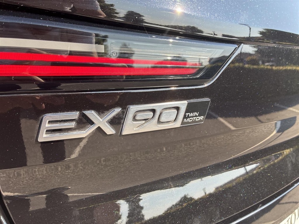 Volvo EX90 Twin Ultra AWD 408HK 5d Aut. - Image 18