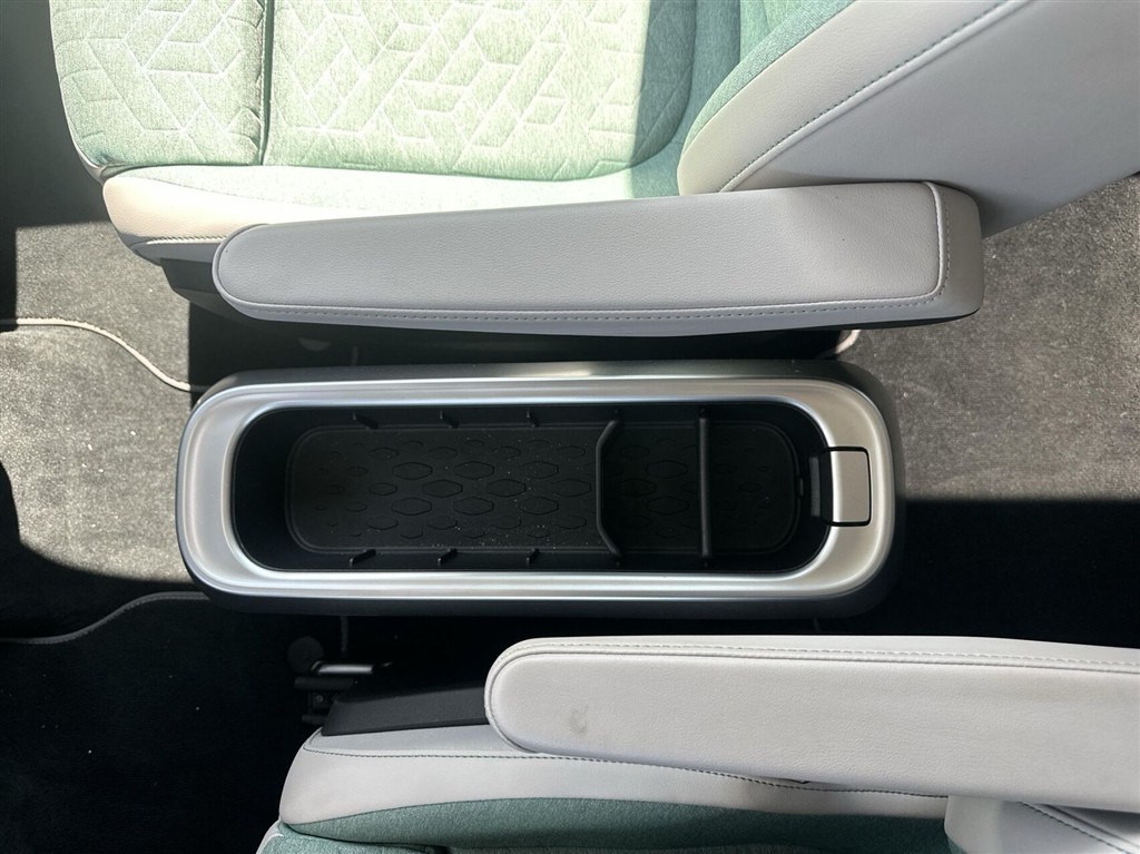 VW ID.Buzz EL Style 75 Years Edition 204HK Aut. - Image 16