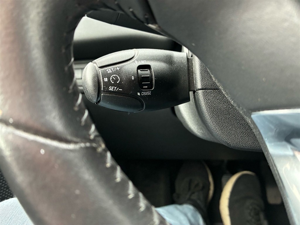 Peugeot 208 1,6 BlueHDi Envy 100HK 5d - Image 13