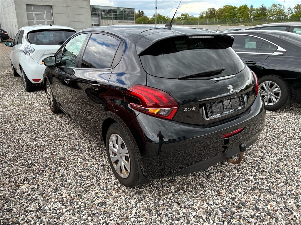 Peugeot 208 1,6 BlueHDi Envy 100HK 5d - Image 4
