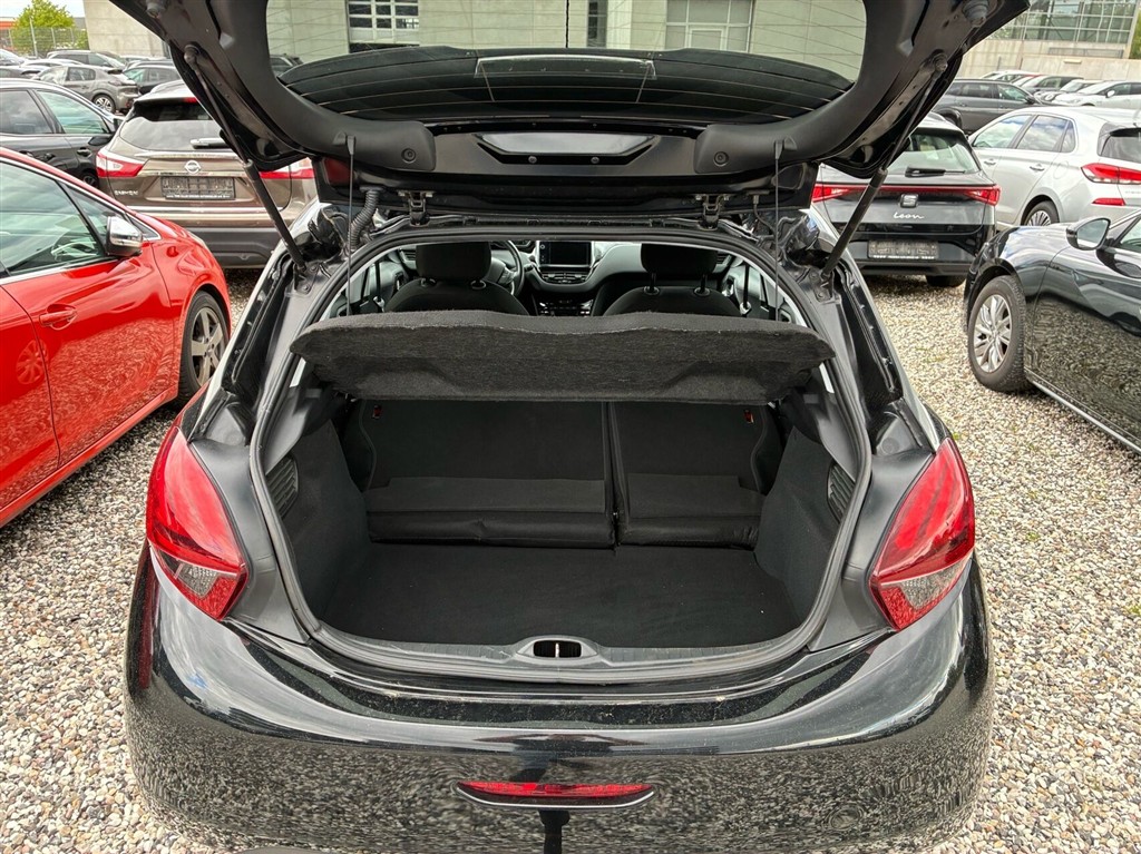 Peugeot 208 1,6 BlueHDi Envy 100HK 5d - Image 5