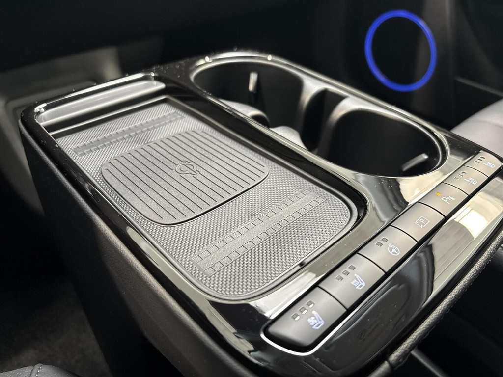 Hyundai Ioniq 5 Electric 84 kWh Ultimate 229HK 5d Aut. - Image 15