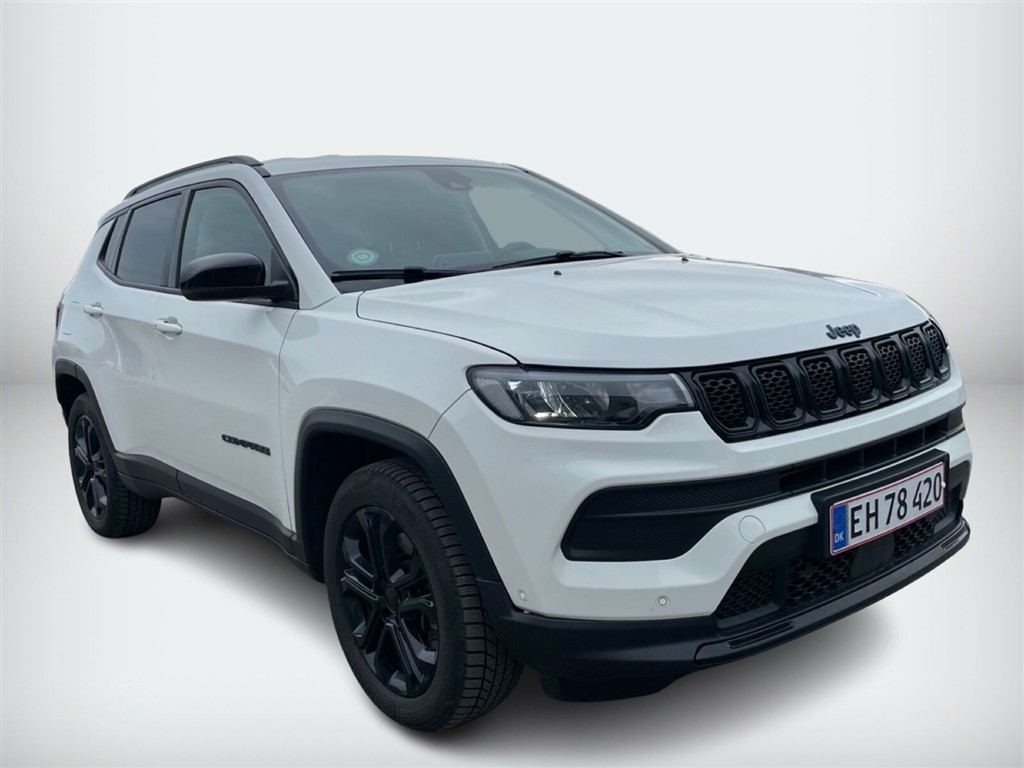 Jeep Compass 1,3 MJT Plugin-hybrid Night Eagle 4xe 190HK 5d 6g Aut. - Image 3