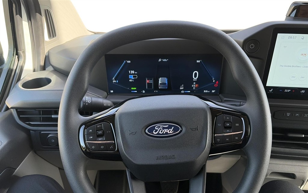 Ford E-Transit Custom 320 L1H1 EL Trend 136HK Van Aut. - Image 12