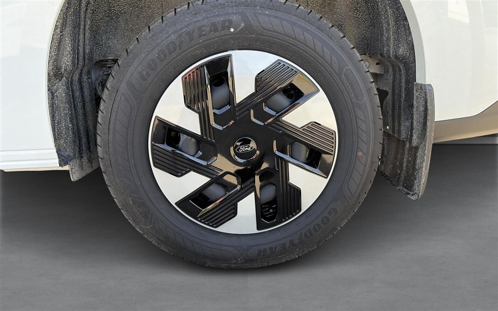 Ford E-Transit Custom 320 L1H1 EL Trend 136HK Van Aut. - Image 16