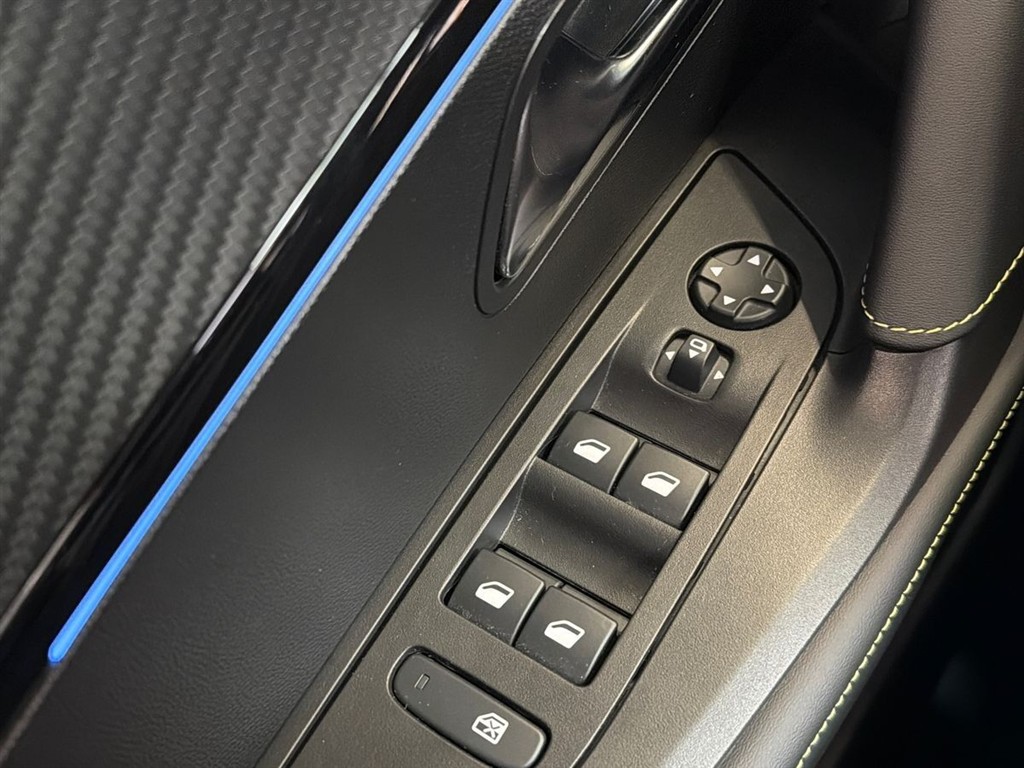 Peugeot e-2008 EL GT 136HK 5d Aut. - Image 17