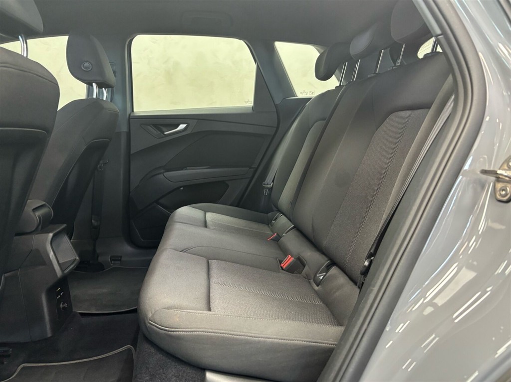 Audi Q4 35 E-tron 170HK 5d Aut. - Image 8