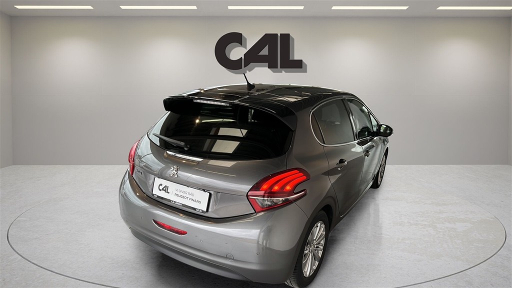 Peugeot 208 1,2 PureTech Selection Sky 82HK 5d - Image 4