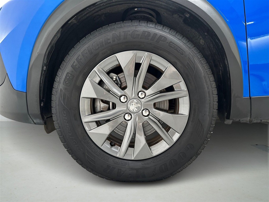 Peugeot e-2008 EL Allure Pack 136HK 5d Aut. - Image 9