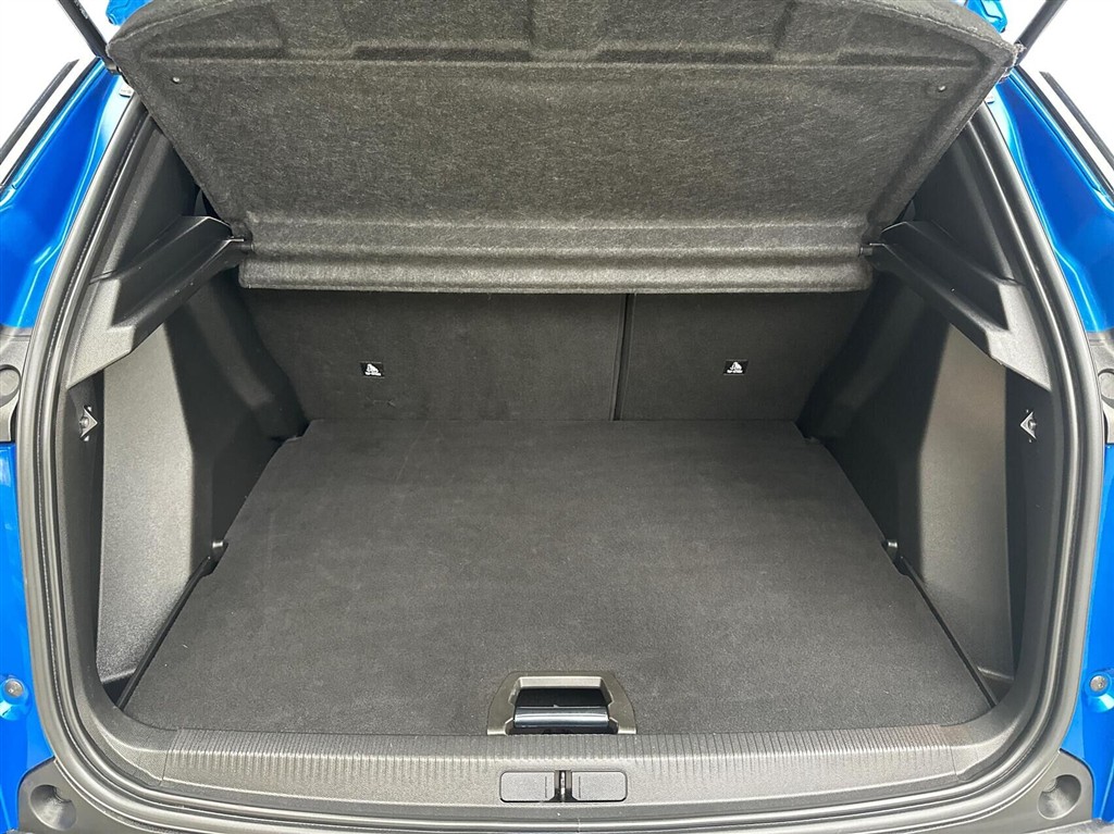 Peugeot e-2008 EL Allure Pack 136HK 5d Aut. - Image 14