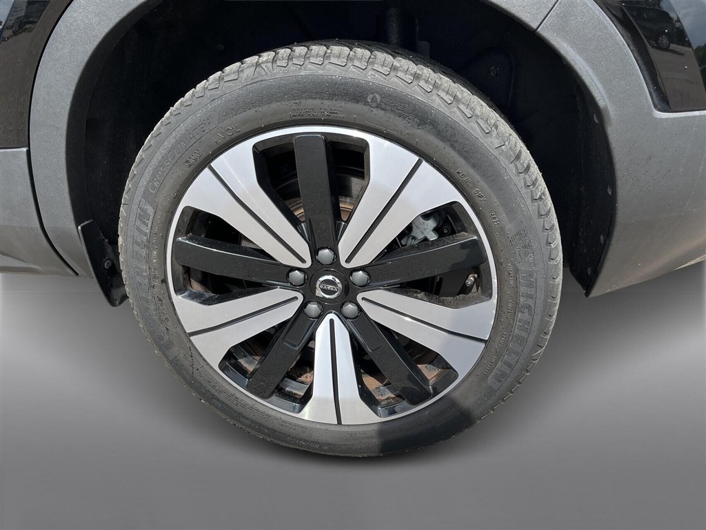 Volvo XC40 P6 Recharge Core 231HK 5d Aut. - Image 9